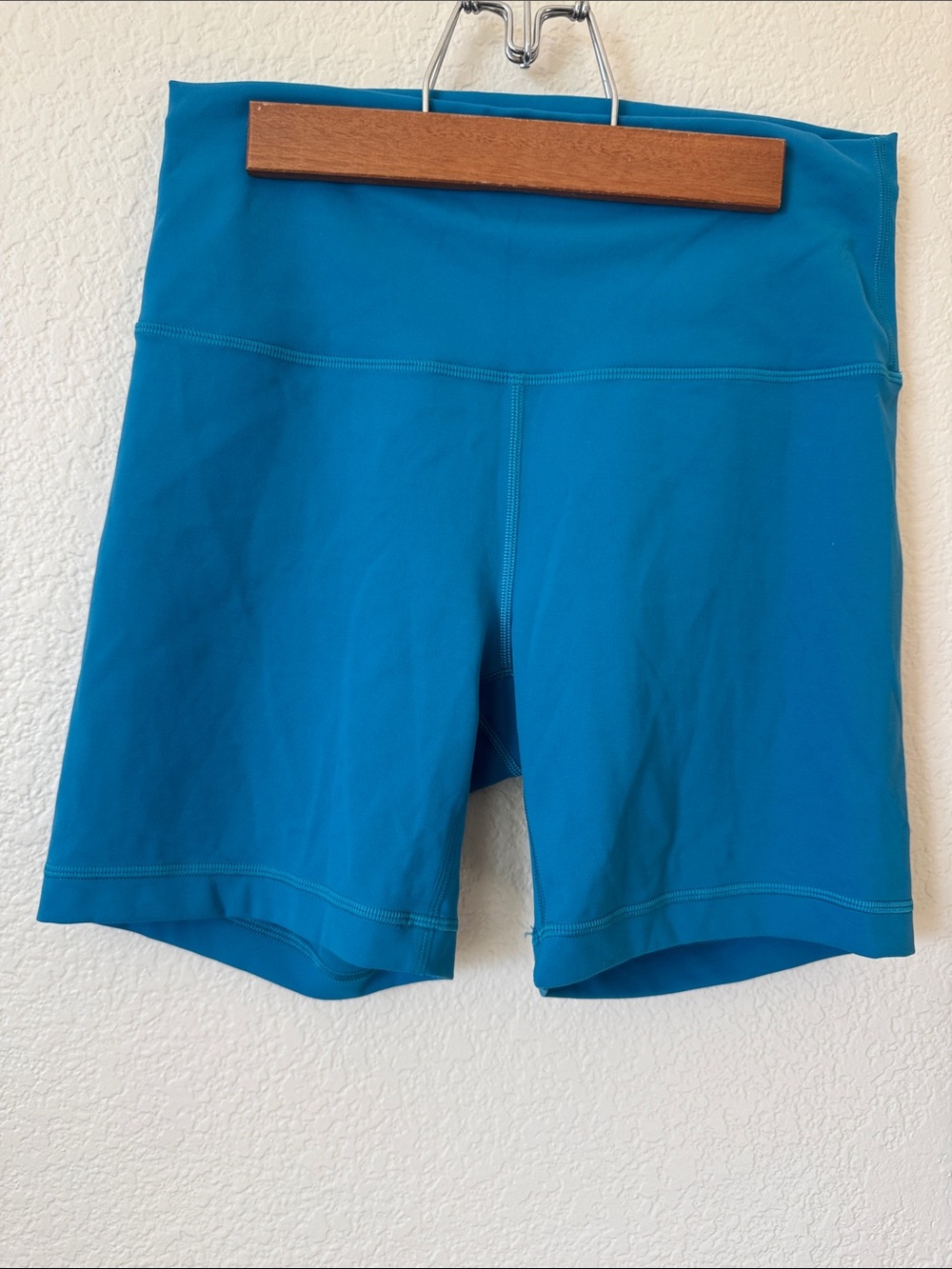 Lululemon Women's High-Rise Athletic Shorts in Teal